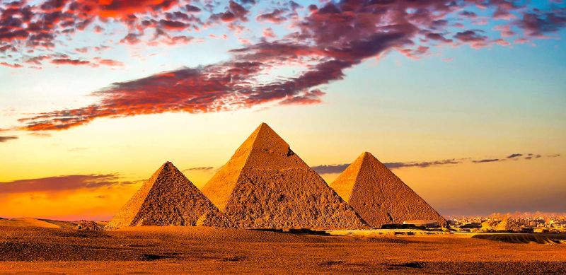 Trip to Egypt: Pyramids & Nile by Train Trip to Egypt: Pyramids & Nile by Train